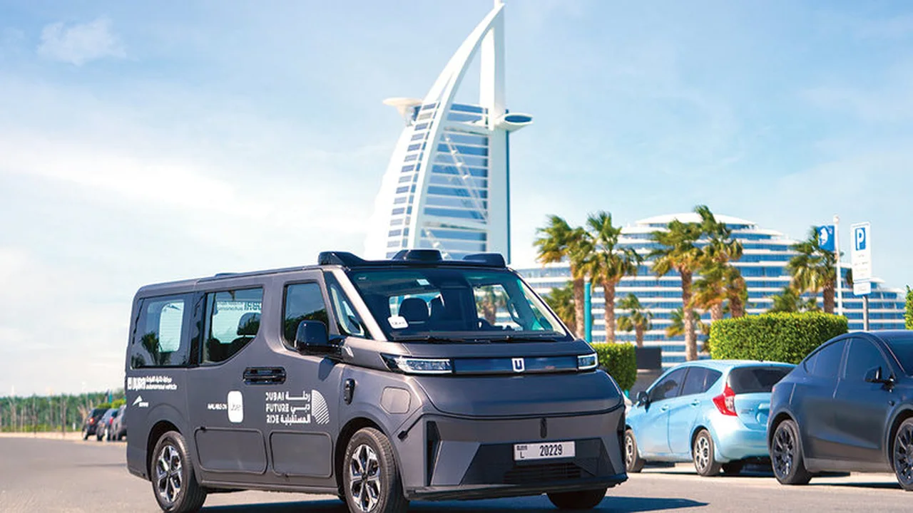 انطلاق التشغيل التجاري للتاكسي ذاتي القيادة في منطقتي أم سقيم وجميرا بدبي